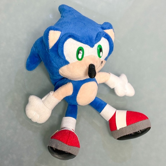 Rare Sonic the Hedgehog Plush Toy – SEGA Collectible - Picture 2 of 5